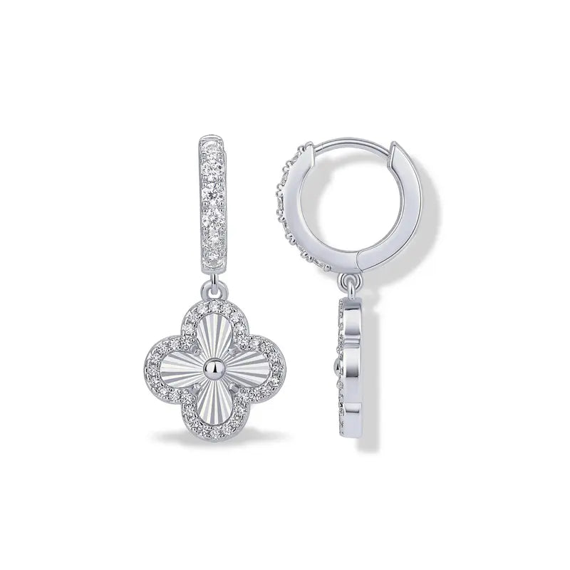 Oresa Gold Clover Earrings