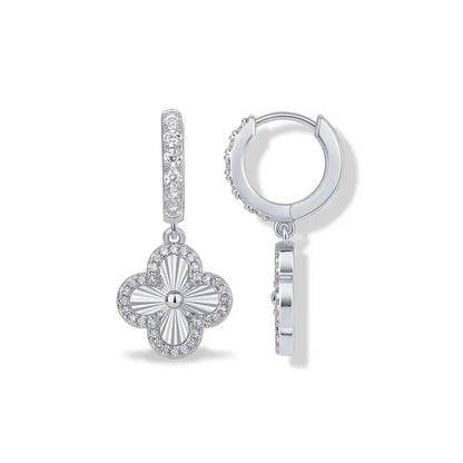 Oresa Gold Clover Earrings