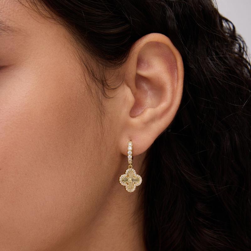 Oresa Gold Clover Earrings